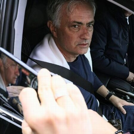 Roma age rÃ¡pido e anuncia nome surpreendente como novo tÃ©cnico apÃ³s demissÃ£o de Mourinho